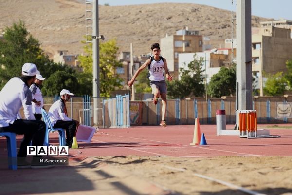 مسابقات دو و میدانی دانش‌آموزی در مرحله کشوری