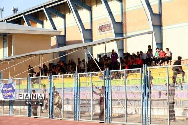 مسابقات دو و میدانی دانش‌آموزی در مرحله کشوری