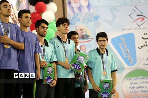 مراسم اختتامیه و اهدای مدال برگزیدگان دو و میدانی کشور