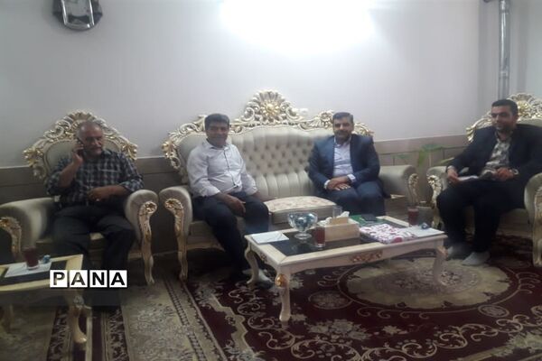 دیدار مدیر آموزش و پرورش فلاورجان با آزادگان دوران دفاع مقدس