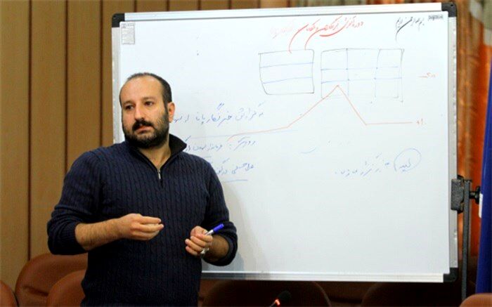 یک عکاس باید خلاق و هوشیار باشد