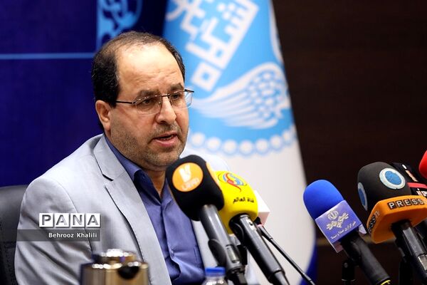نشست‌ خبری رئیس دانشگاه تهران