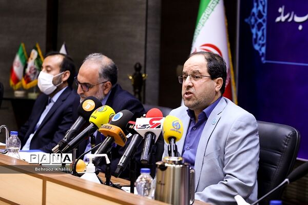 نشست‌ خبری رئیس دانشگاه تهران