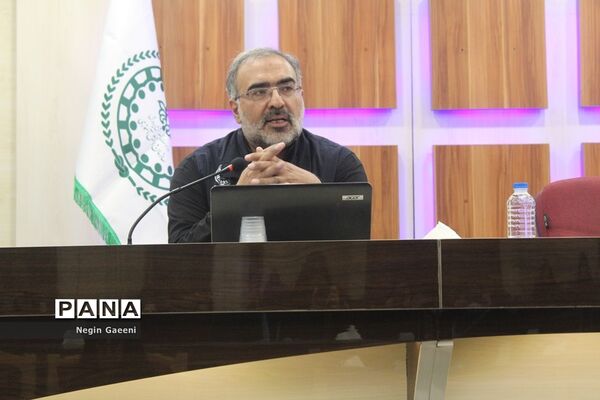 کارگاه آموزش خبرنگاری پانا ویژه دختران دانش‌آموز در قم