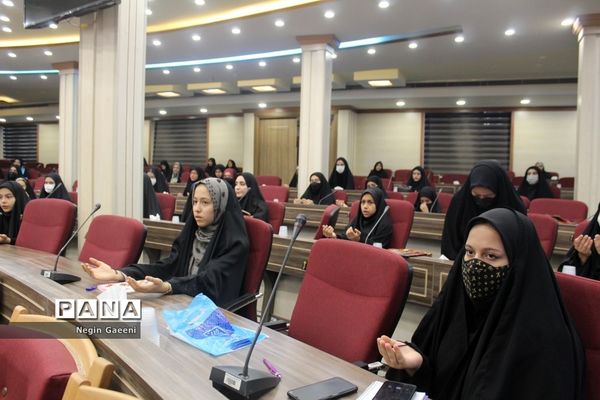 کارگاه آموزش خبرنگاری پانا ویژه دختران دانش‌آموز در قم