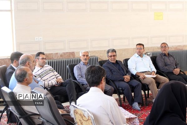 جلسه هماهنگی کمیته‌های اردوی ملی قطبی دانش‌آموزان پیشتاز قطب 5 آذربایجان غربی