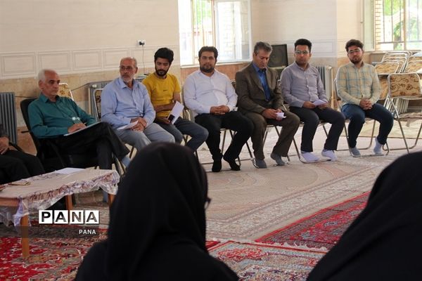 جلسه هماهنگی کمیته‌های اردوی ملی قطبی دانش‌آموزان پیشتاز قطب 5 آذربایجان غربی