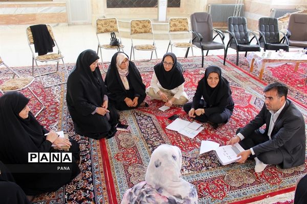 جلسه هماهنگی کمیته‌های اردوی ملی قطبی دانش‌آموزان پیشتاز قطب 5 آذربایجان غربی