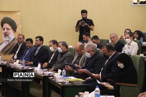 نشست خبری استاندار آذربایجان شرقی به‌مناسبت هفته دولت