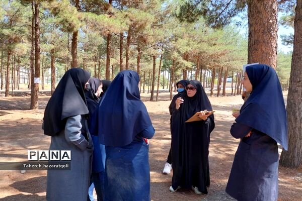 اردوی یک روزه دانش‌آموزان دختر ملارد در اردوگاه شهید منتظری شهریار