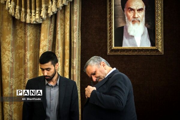 نشست خبری معاون اجرایی رئیس‌جمهور و سرپرست نهاد ریاست‌جمهوری