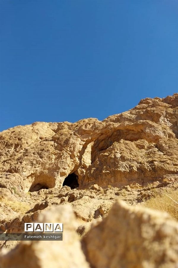 غار فارس اولین پل سنگی جهان