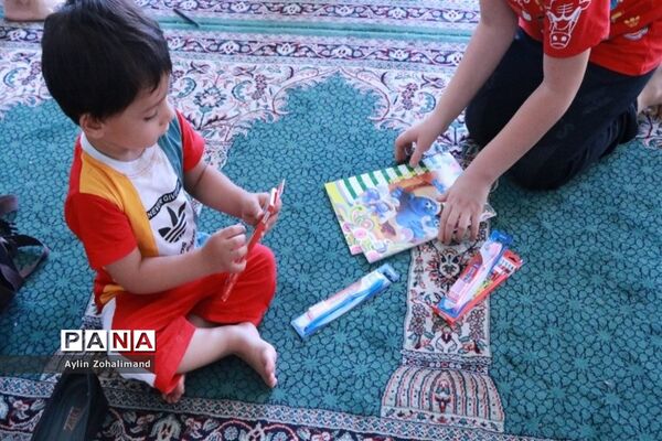 برگزاری اردوی جهادی پزشکی دبیرستان شهید‌بهایی در شهرستان رباط‌کریم