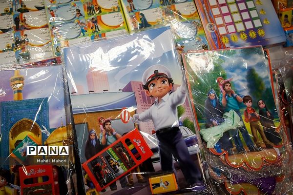 افتتاحیه هشتمین جشنواره و نمایشگاه ایران نوشت