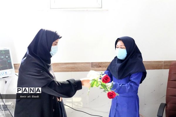 تجلیل از پزشکان توسط فرماندار شهرستان میاندورود