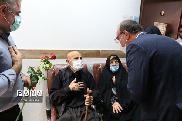 تجلیل از پزشکان توسط فرماندار شهرستان میاندورود