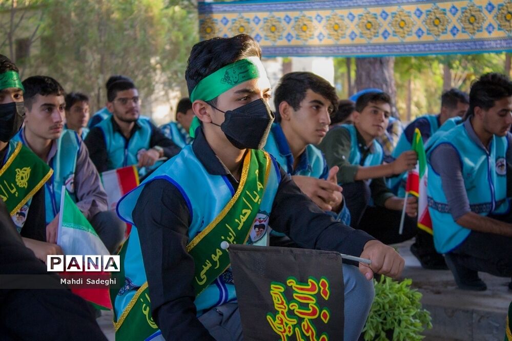 پذیرش دانش‌آموزان دراردوی قطبی اعضای سازمان دانش‌آموزی - قطب اصفهان -۲