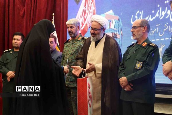 آیین اختتامیه طرح یاوران ولایت در آذربایجان شرقی