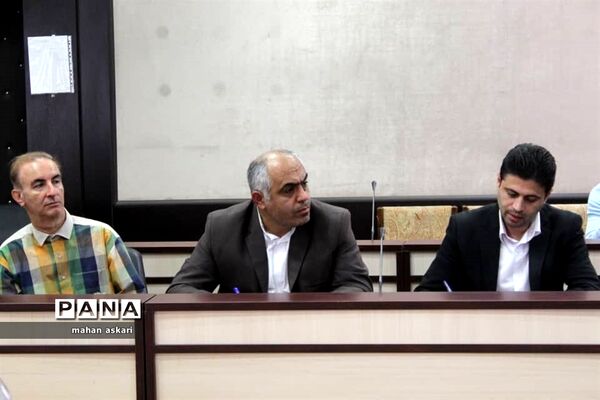 نشست فرماندار گلوگاه با خبرنگاران و اصحاب رسانه