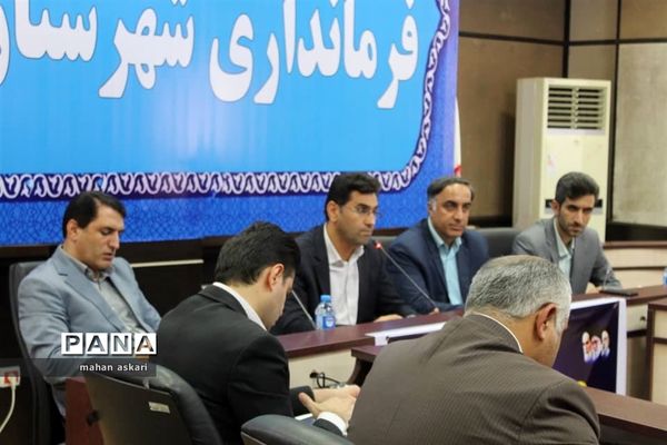 نشست فرماندار گلوگاه با خبرنگاران و اصحاب رسانه