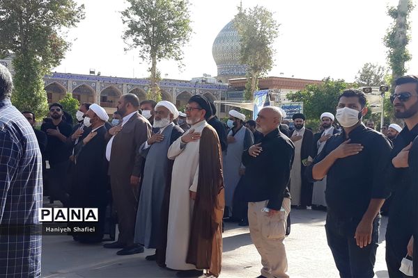 مراسم تشییع پیکر دو شهید جوان امنیت در حرم مطهر شاهچراغ (ع)