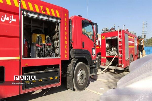 آتش‌سوزی عظیم کارخانه یونولیت در شهرستان رباط‌کریم