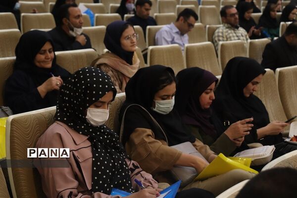 نشست مطبوعاتی مدیرکل جهاد کشاورزی آذربایجان شرقی با اصحاب رسانه