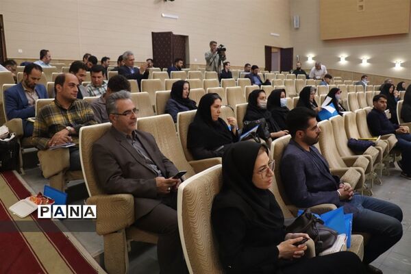 نشست مطبوعاتی مدیرکل جهاد کشاورزی آذربایجان شرقی با اصحاب رسانه