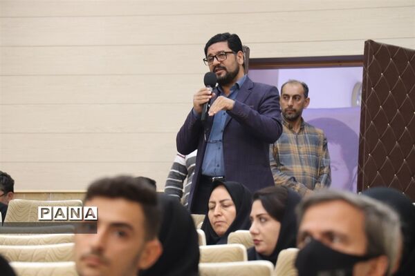 نشست مطبوعاتی مدیرکل جهاد کشاورزی آذربایجان شرقی با اصحاب رسانه