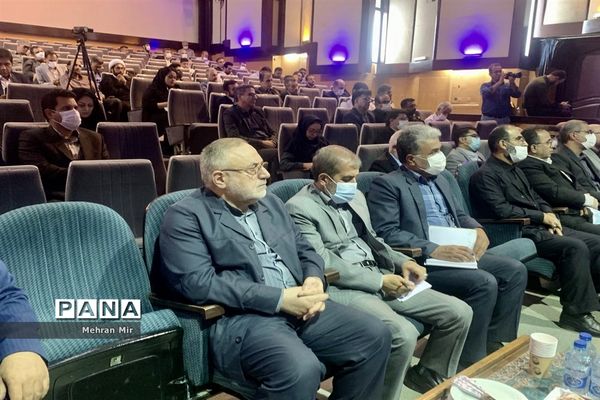 مراسم متمرکز افتتاح و آغاز عملیات اجرایی پروژه‌های عمرانی اقتصادی و اشتغالزایی