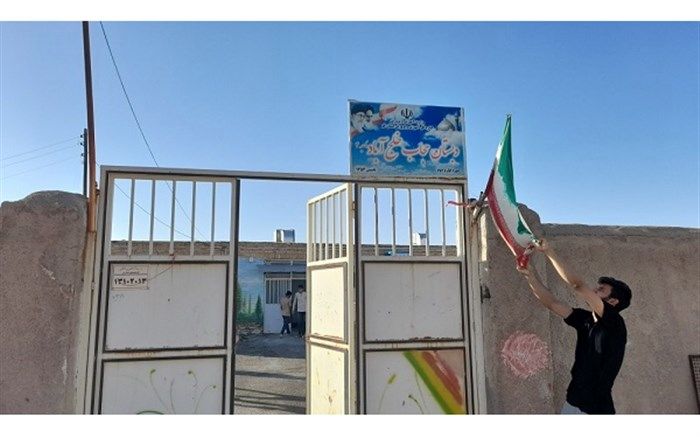 بهسازی دبستان حجاب روستای خلج آباد قم با همت گروه‌های جهادی