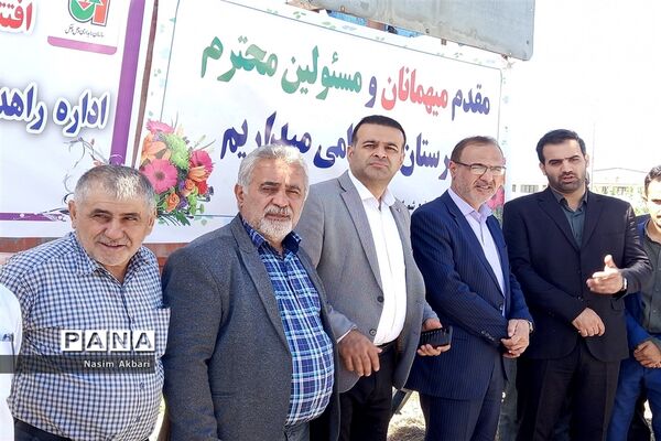 افتتاحیه پروژه روکش آسفالت راه روستایی عزت الدین