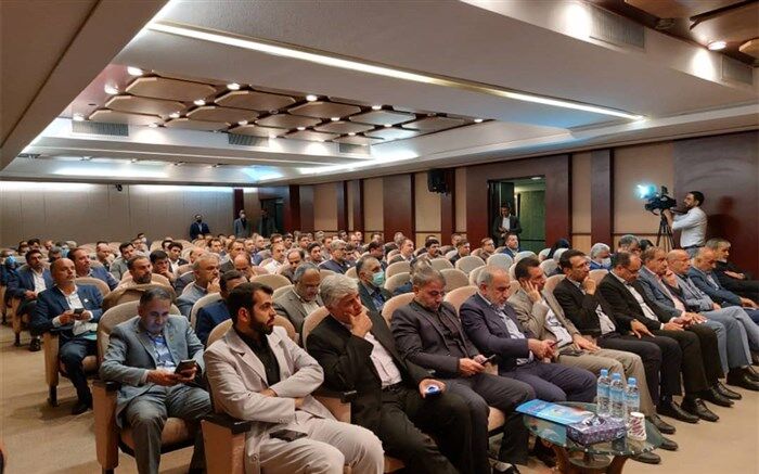 ارسال ۲۰۰ میلیارد تومان تجهیزات آموزشی به استان فارس در هفته دولت