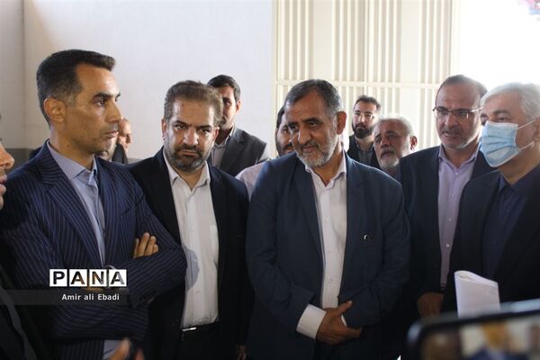 بازدید وزیر ورزش و جوانان از سالن امام رضا(ع) سورک