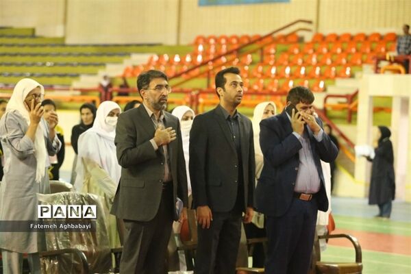 اهدای مدال روز اول و دوم مسابقات دو و میدانی دختران در شهرکرد