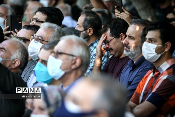 مراسم تشییع پیکر هوشنگ ابتهاج