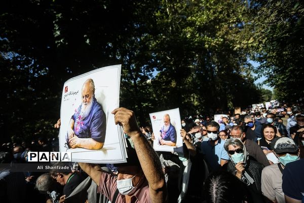 مراسم تشییع پیکر هوشنگ ابتهاج