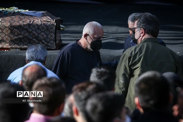 مراسم تشییع پیکر هوشنگ ابتهاج