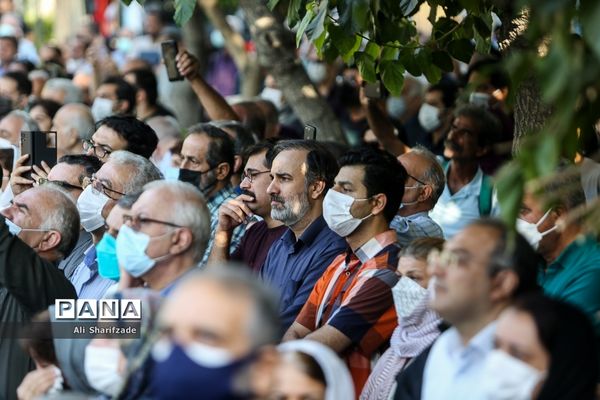 مراسم تشییع پیکر هوشنگ ابتهاج