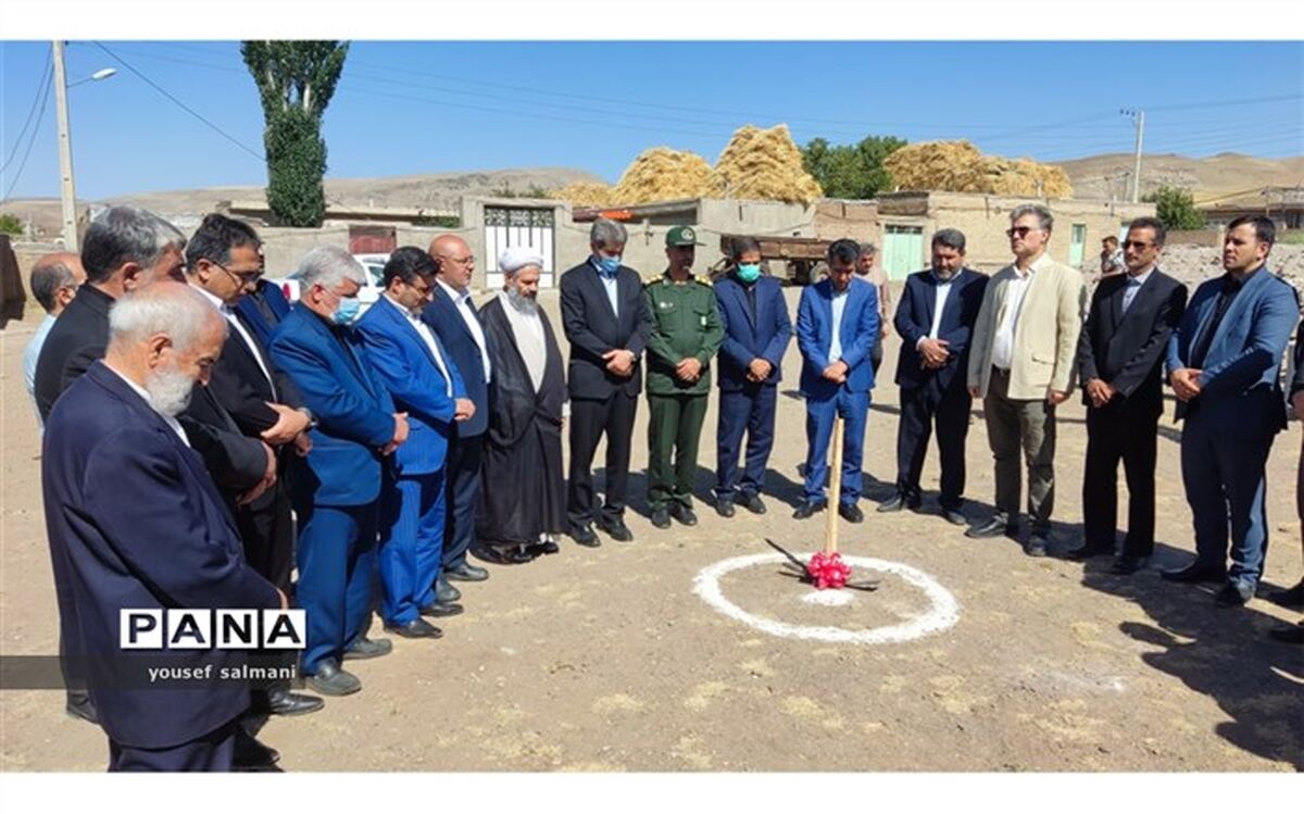 کلنگ‌زنی ساخت  سالن ورزشی دهستان آذغان اهر