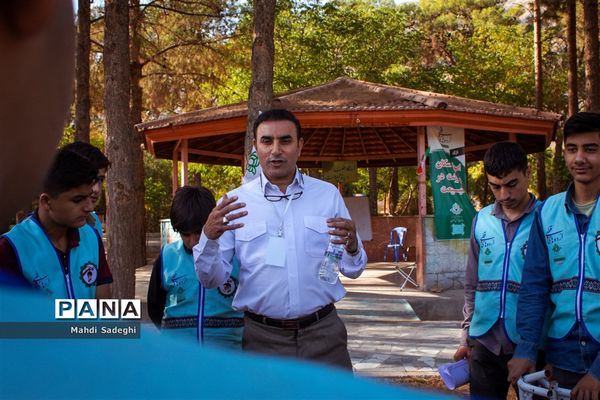 کارگاه‌های آموزشی دومین روز اردوی قطبی اعضای سازمان دانش‌آموزی