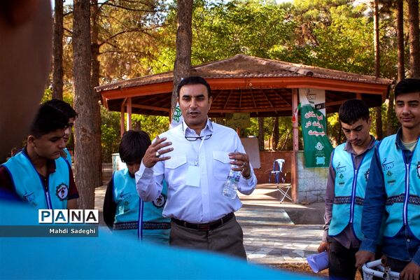 کارگاه‌های آموزشی دومین روز اردوی قطبی اعضای سازمان دانش‌آموزی