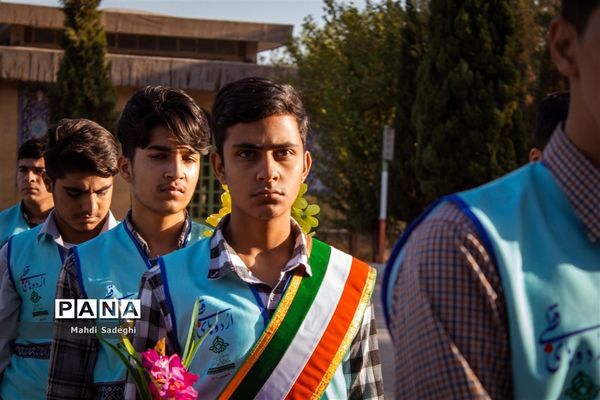 صبحگاه دومین روز اردوی قطبی اعضای سازمان دانش‌آموزی