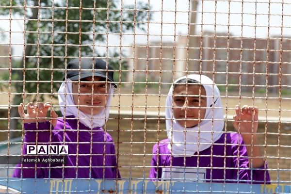 برگزاری روز سوم مسابقات دانش‌آموزی دختر سراسر کشور در شهرکرد