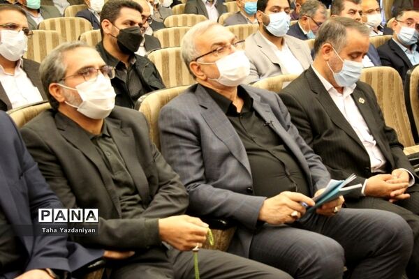 سفر وزیر بهداشت به سمنان