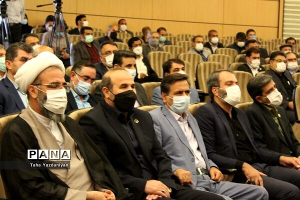سفر وزیر بهداشت به سمنان