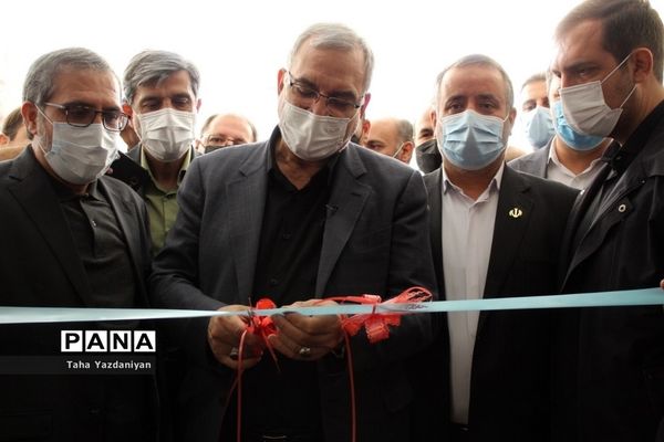 سفر وزیر بهداشت به سمنان