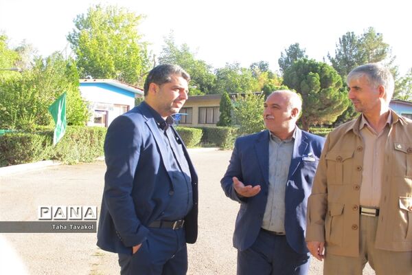 بازدید معاون پرورشی و فرهنگی اداره‌کل شهرستان‌های تهران از اردوی قطبی اعضای سازمان دانش‌آموزی