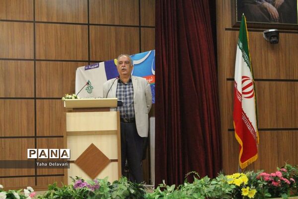برگزاری دوره آموزش خبرنویسی در اردوی قطبی اعضای سازمان دانش‌آموزی