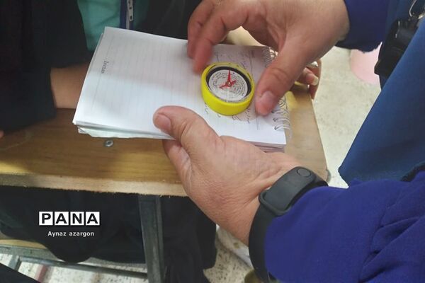حضور دانش‌آموزان در کلاس‌های آموزشی اردوی قطبی در گلستان